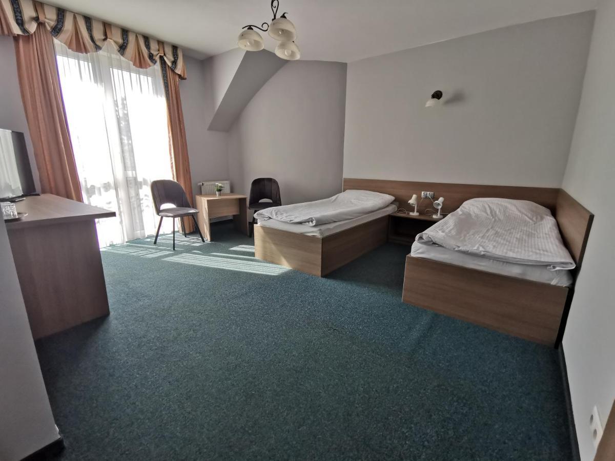 Hotel Zieliniec Poznań Exterior foto